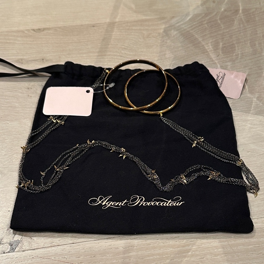 Agent Provocateur shark tooth handcuff bracelet set rare new w tags